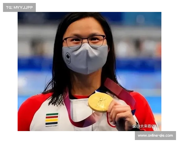 申欣苒勇夺女子10岁组50米100米200米仰泳三项冠军展现超凡实力