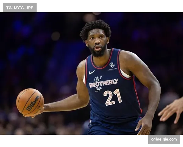 恩比德因膝盖酸痛被列入每日观察名单,76人冲刺阶段面临挑战 恩比德因膝盖酸痛被列入每日观察名单,76人冲刺阶段面临挑战